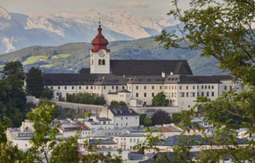 Viața de noapte din Salzburg: Cele mai bune baruri, cluburi și locuri de muzică live