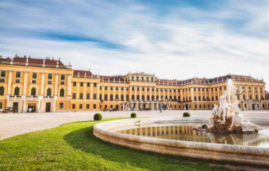 Majestatea Imperială: Explorând Complexul Palatului Hofburg