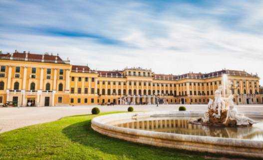 Palatul Schönbrunn: O călătorie prin luxul habsburgic