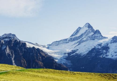 Impactul climatic: Observarea schimbărilor în ghețarul Aletsch