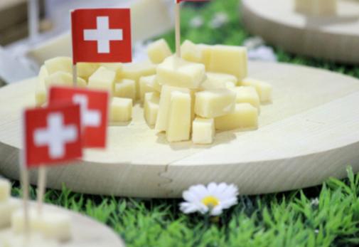 Bucuria brânzei: Explorarea restaurantelor celebre de fondue din Gruyères