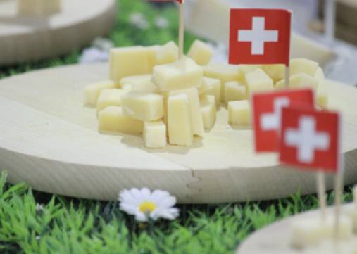 Bucătăria autentică elvețiană: Un ghid al localurilor tradiționale din Gruyères.