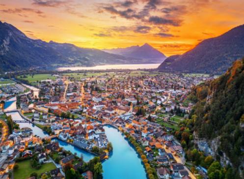 Găsirea suvenirului perfect elvețian în Interlaken