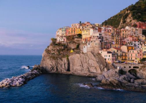 Pe drumul neumblat: Descoperirea comorilor ascunse în cazările din Cinque Terre.