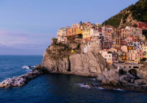 Traseul Albastru (Sentiero Azzurro): Drumul emblematic al Cinque Terre.