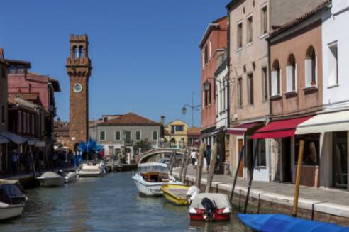 Un paradis al fotografului: capturând frumusețea din Murano și Burano